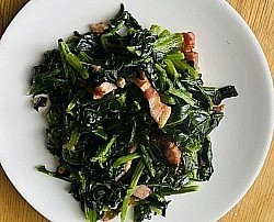 Spinach with bacon ¥440